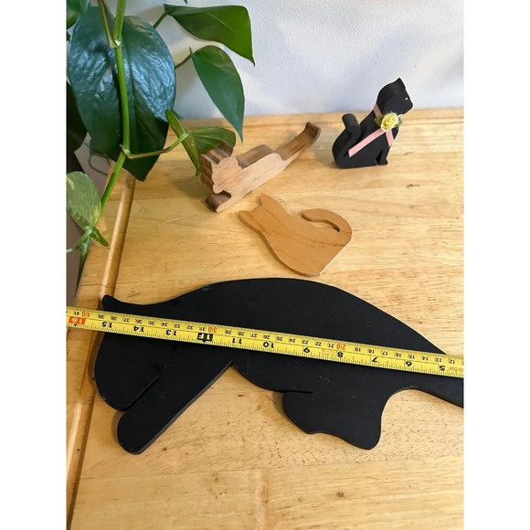 (4) Wooden Cat figurines - Picture 6 of 8
